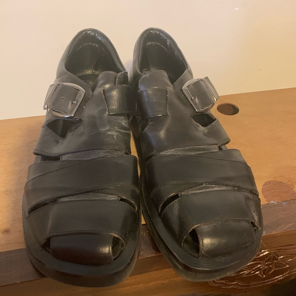 Men’s Kenneth Cole 10.5M Black dress sandal